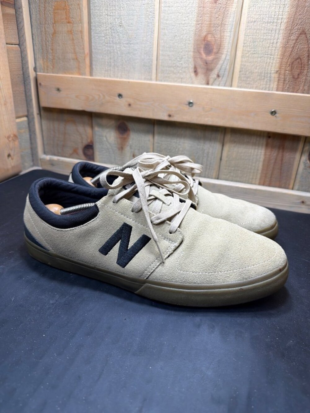 New Balance Numeric 212 Mens 10.5 Tan Suede Skate Shoes Gum Sole Low Top SFBK